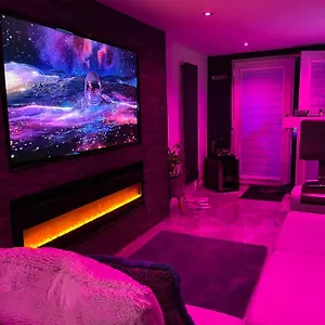 The_spa_cave Apartment